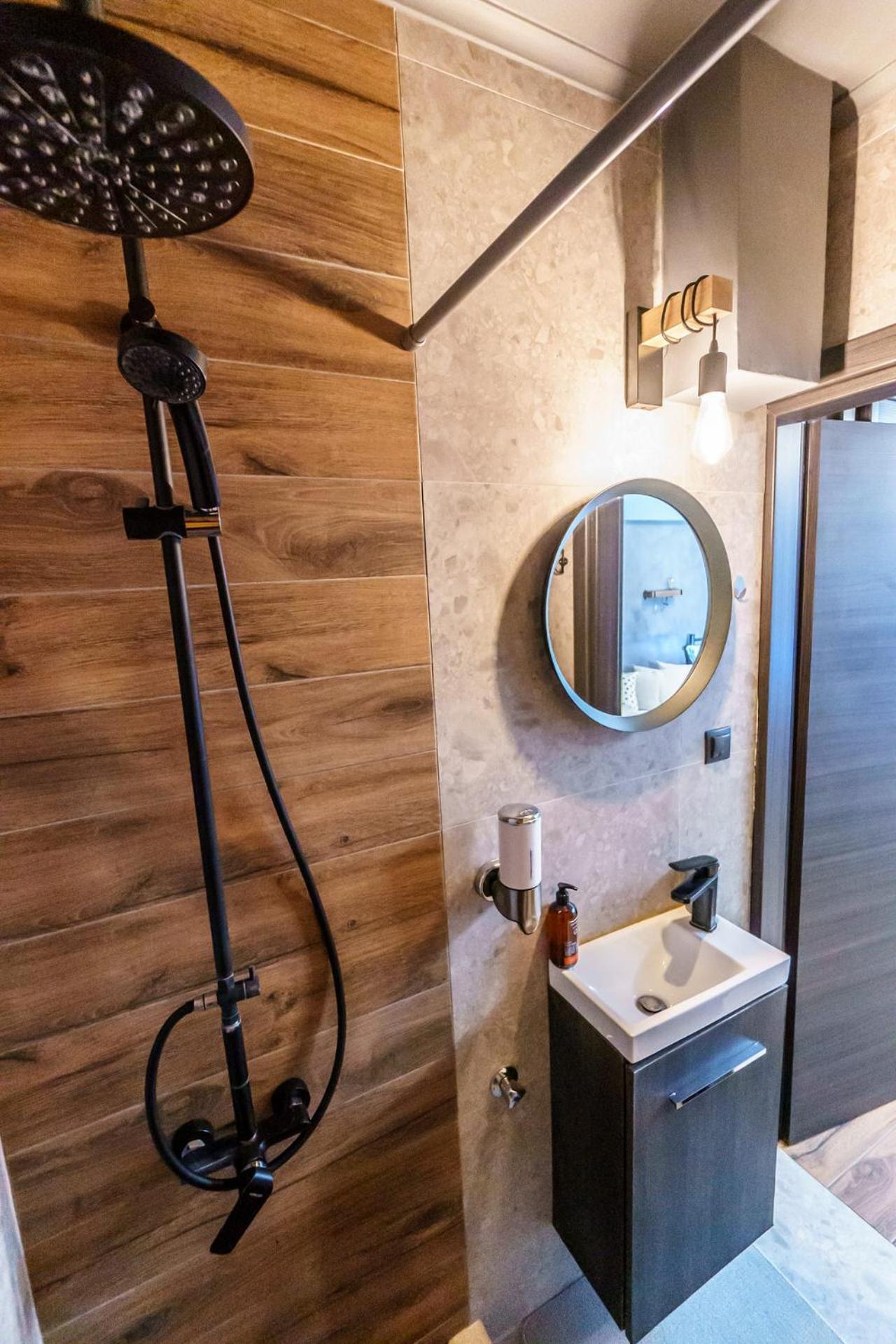 Happiness Studio With Terrace. Thessalonique Extérieur photo